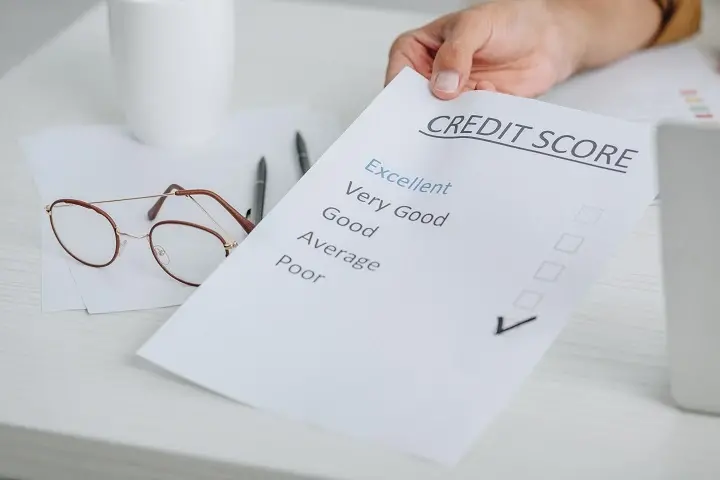 When does Experian update credit scores?